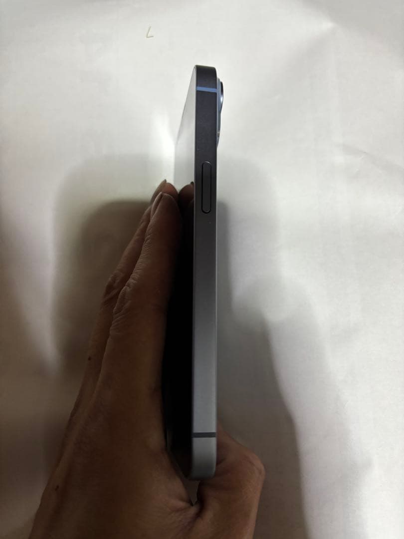 B*o様 Apple iPhone 14本体 ブルー