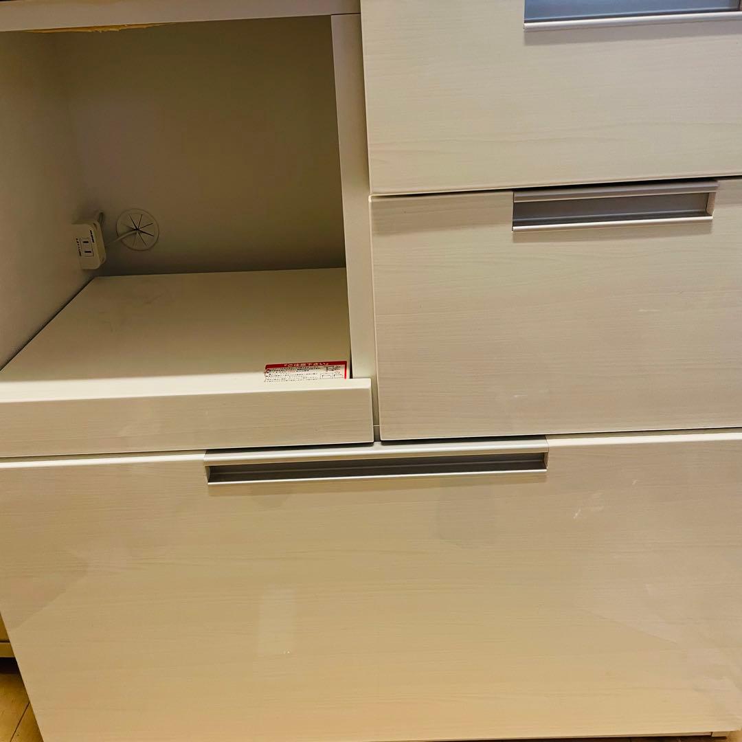 ニトリ　キッチンボード　カップボード　食器棚　ダリア80 レンジ