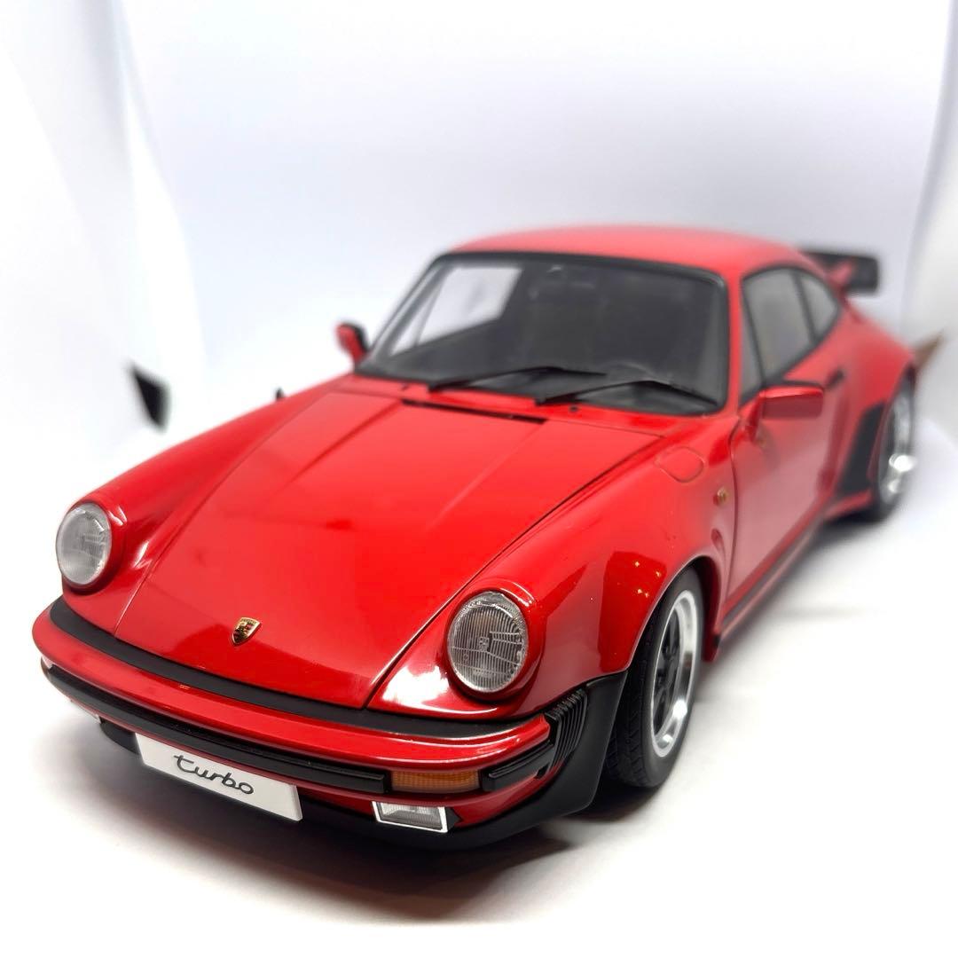 ビ*ト様 オートアート　ポルシェ911ターボ　930 AUTOart 1/18