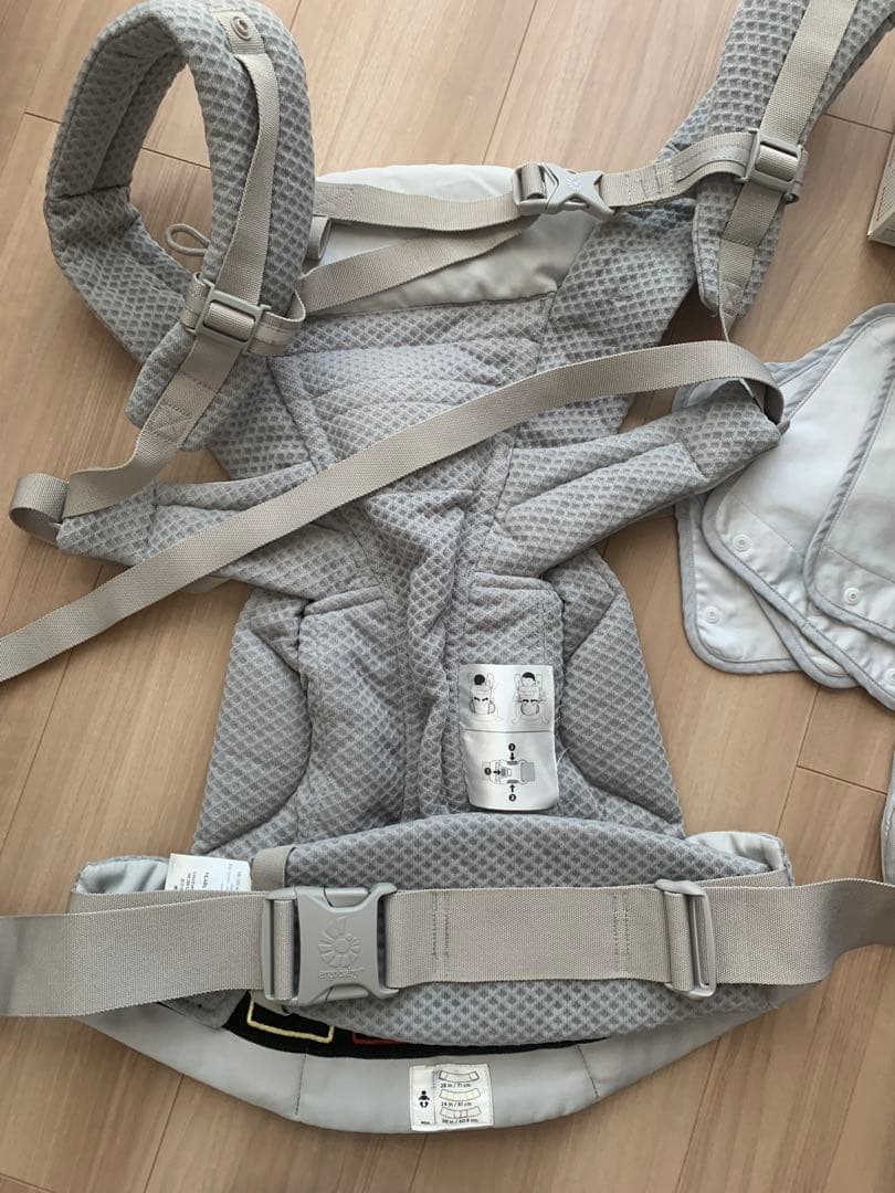 【エルゴ】抱っこ紐+公式肩カバー2組