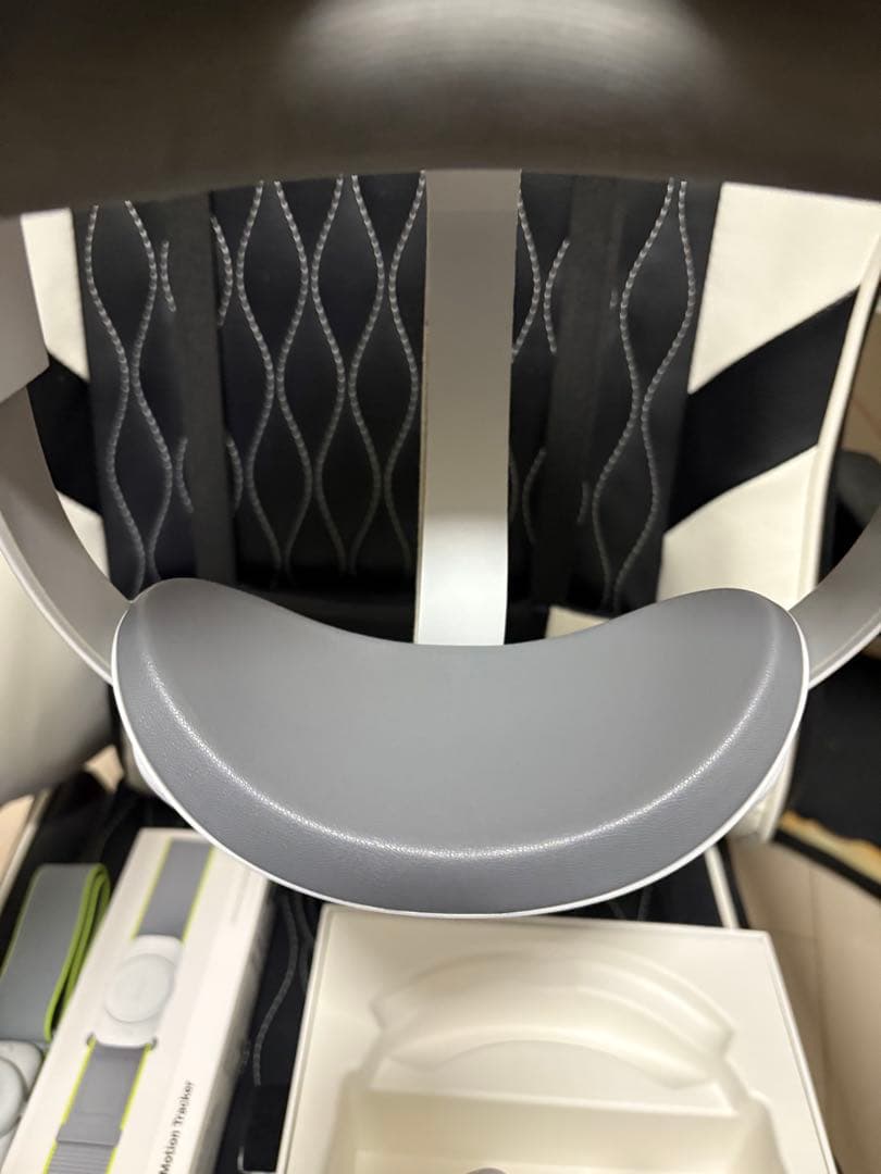 PICO 4 Ultra➕motionトラッカー×4つ