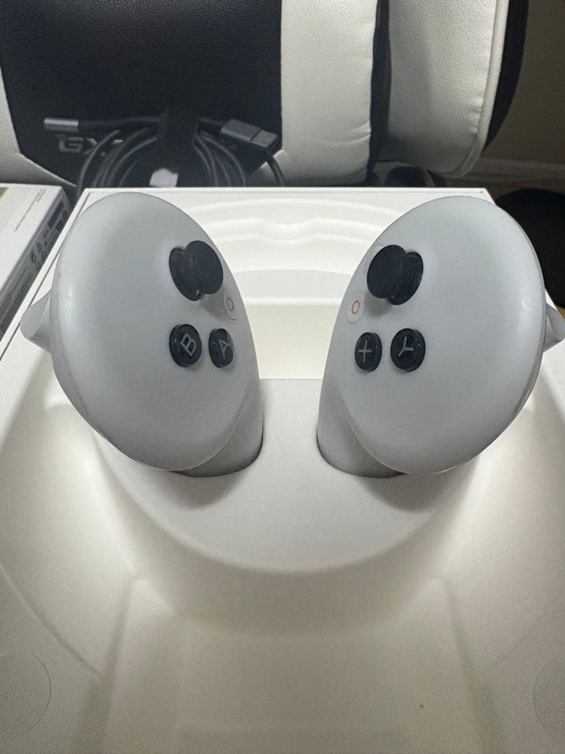 PICO 4 Ultra➕motionトラッカー×4つ