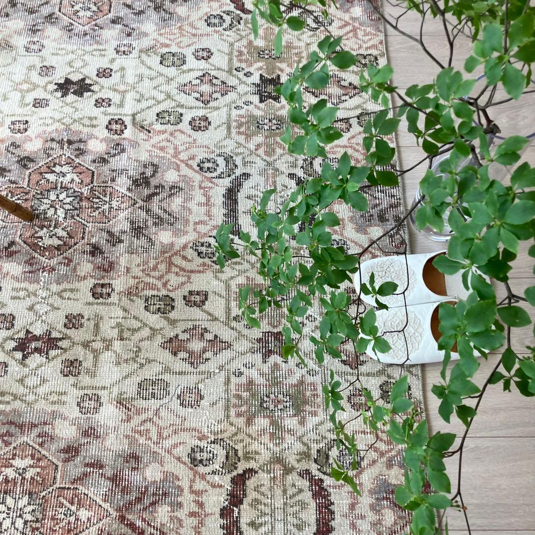 アールデコ調109×146✳︎モーブピンク　クローバー　トルコヴィンテージラグ