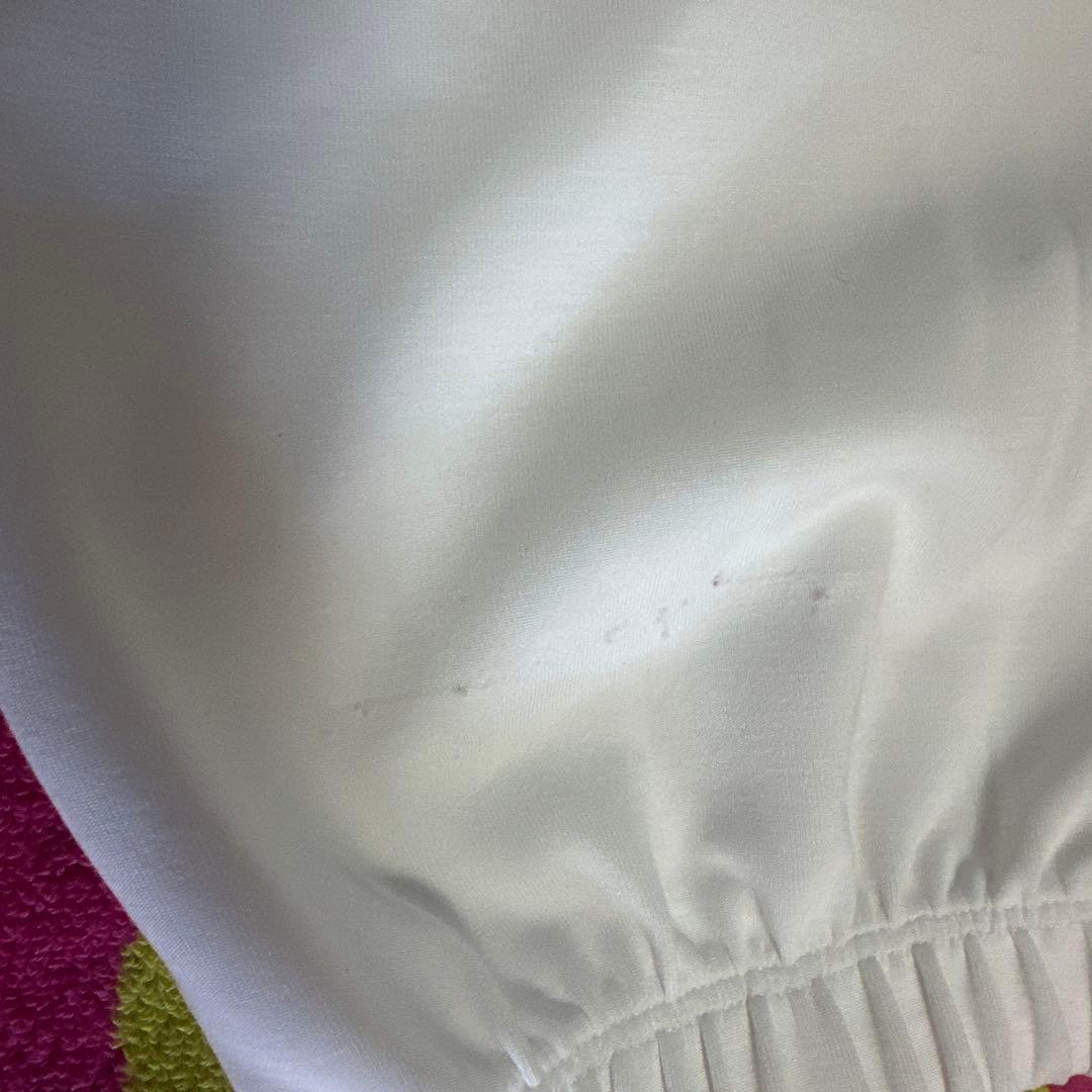 週末のお値下げ！ZUMBA スゥエット白上下セットアップ