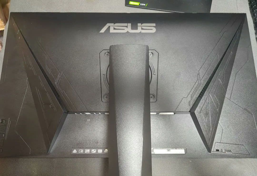 ASUS ゲーミングモニター VG278QR