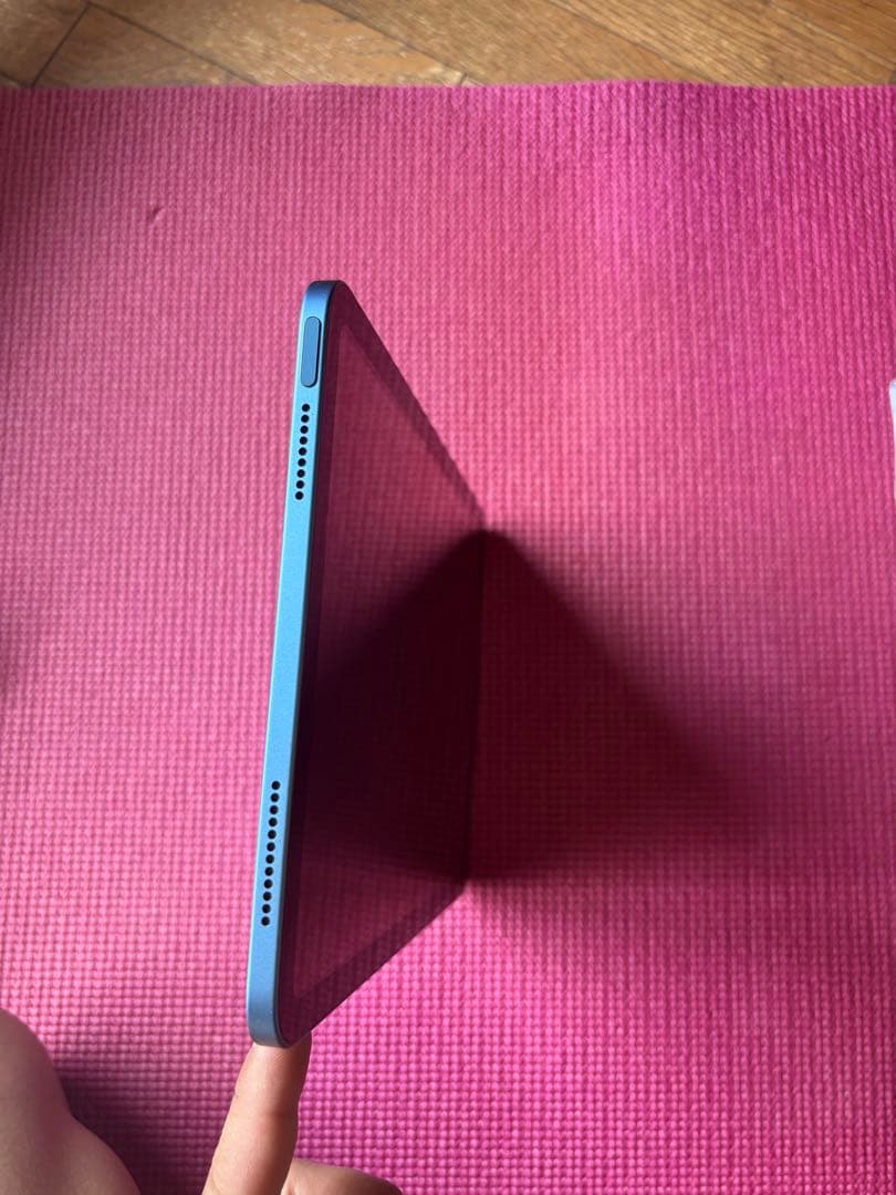 Apple iPad 11 A16 11インチ 青