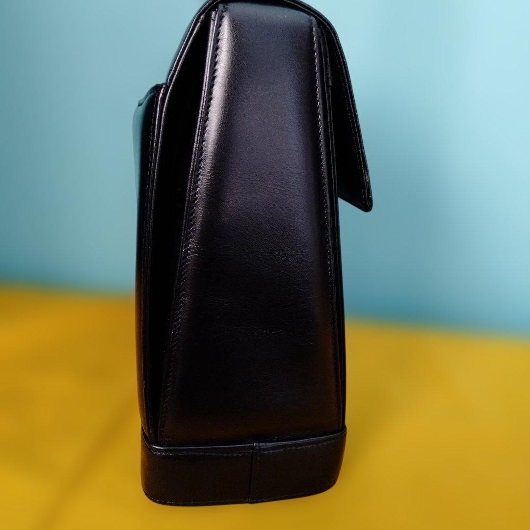 GIVENCHYハンドバッグ