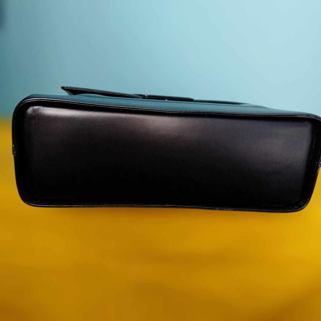 GIVENCHYハンドバッグ