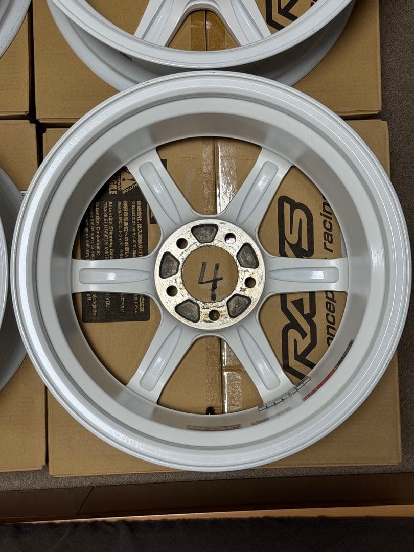 タイヤ・ホイール RAYS TE37