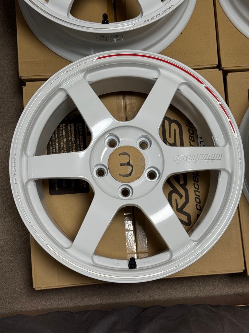 タイヤ・ホイール RAYS TE37