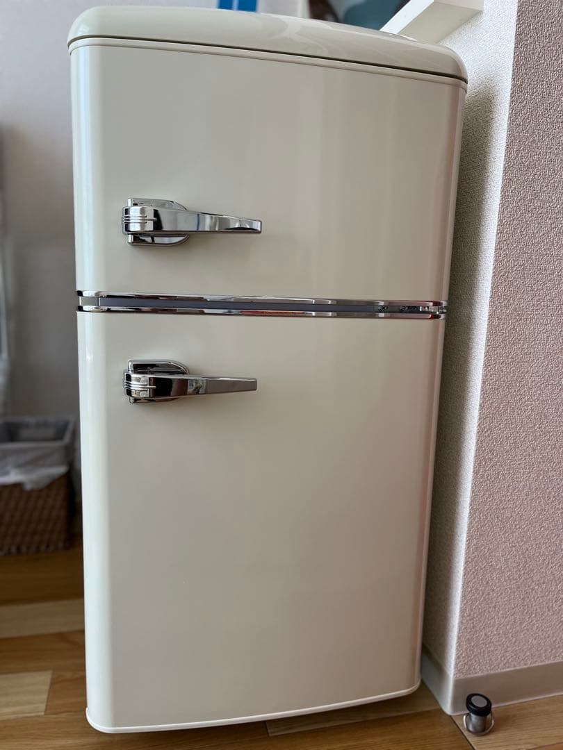 【超美品】2025年製 アイリスオーヤマ ホワイト 冷蔵庫 レトロ