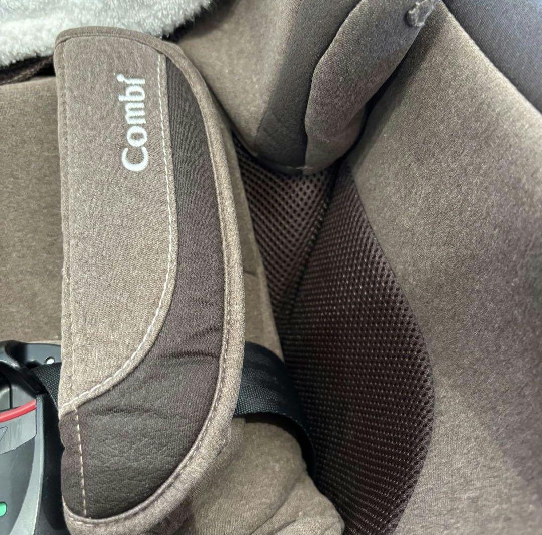 コンビ　クルムーヴ　スマート エッグショック　シートベルト固定　新生児可