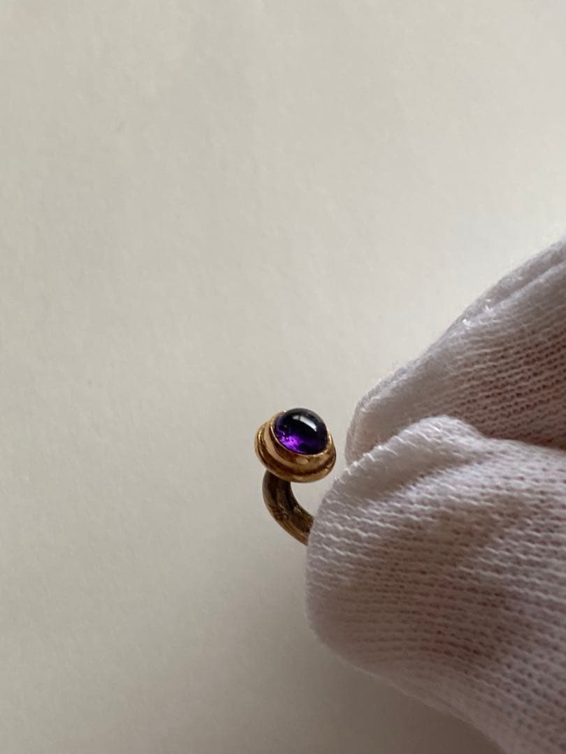 あるじゃん　ピアス片耳