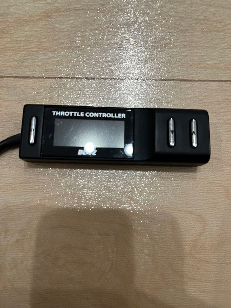 【ken】BLITZ スロットルコントローラー ヴェルファイア