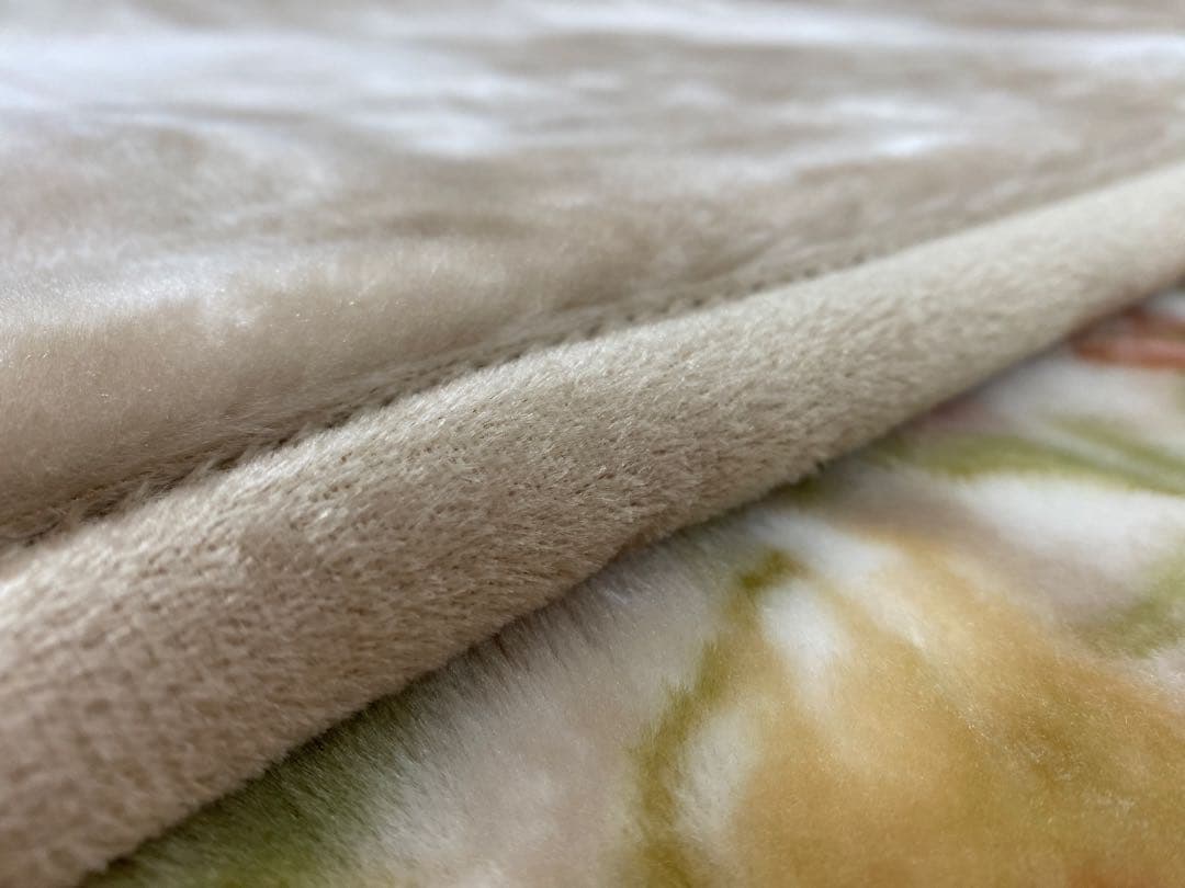 西川　ポリエステル合わせ毛布・ふっくらボリューム・シングルサイズ１４０×２００㎝