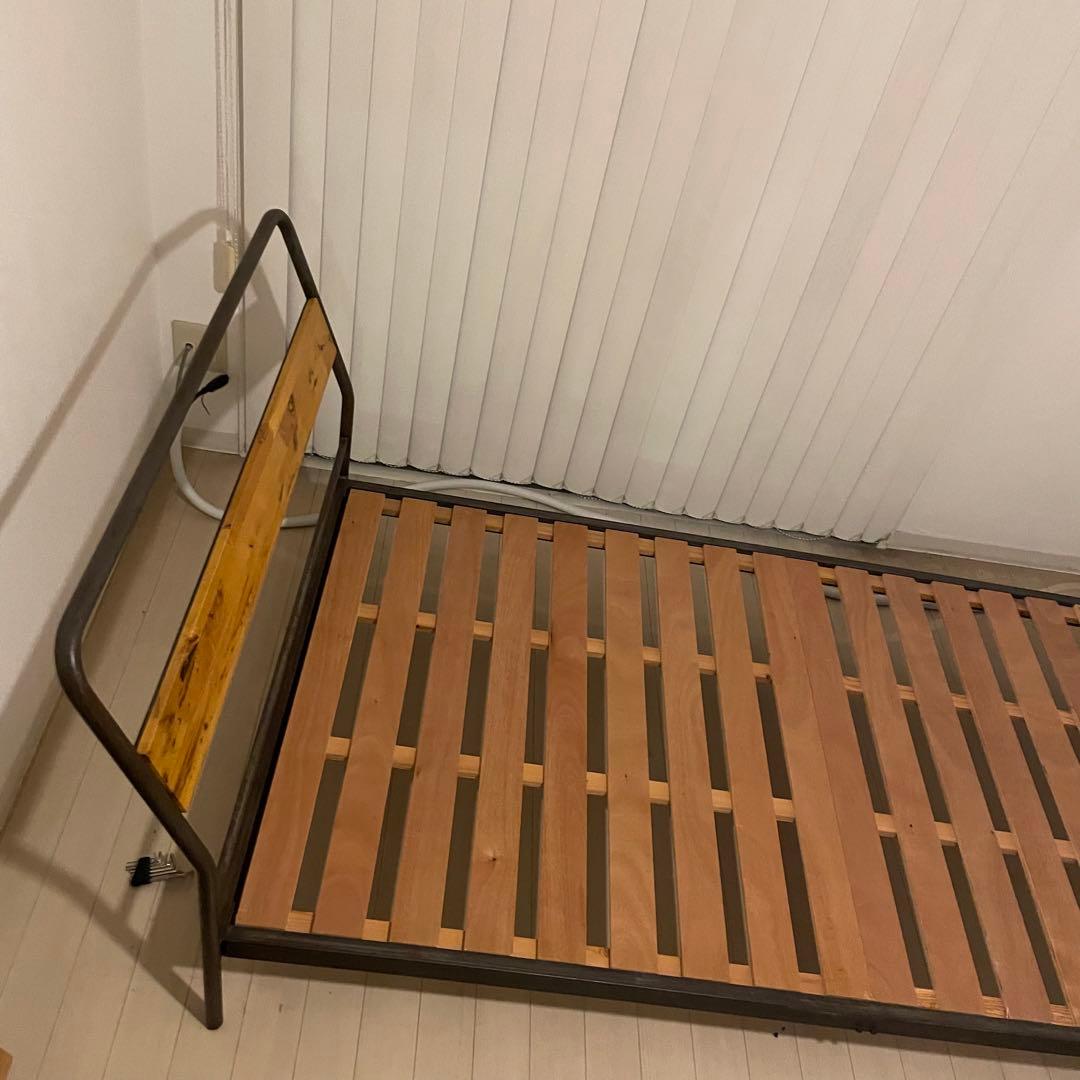 Cセット売り可能。アデペシュ a depeche シングルベッドフレーム