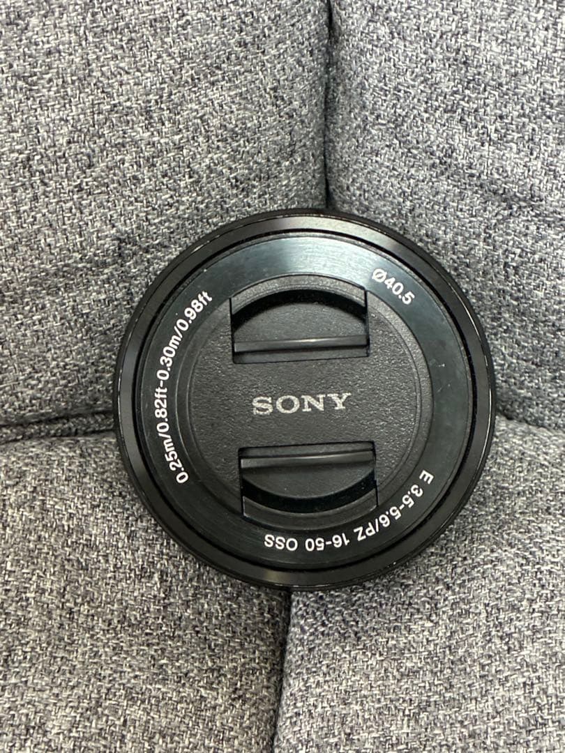 SONY α6000ミラーレス一眼カメラ 本体とレンズ