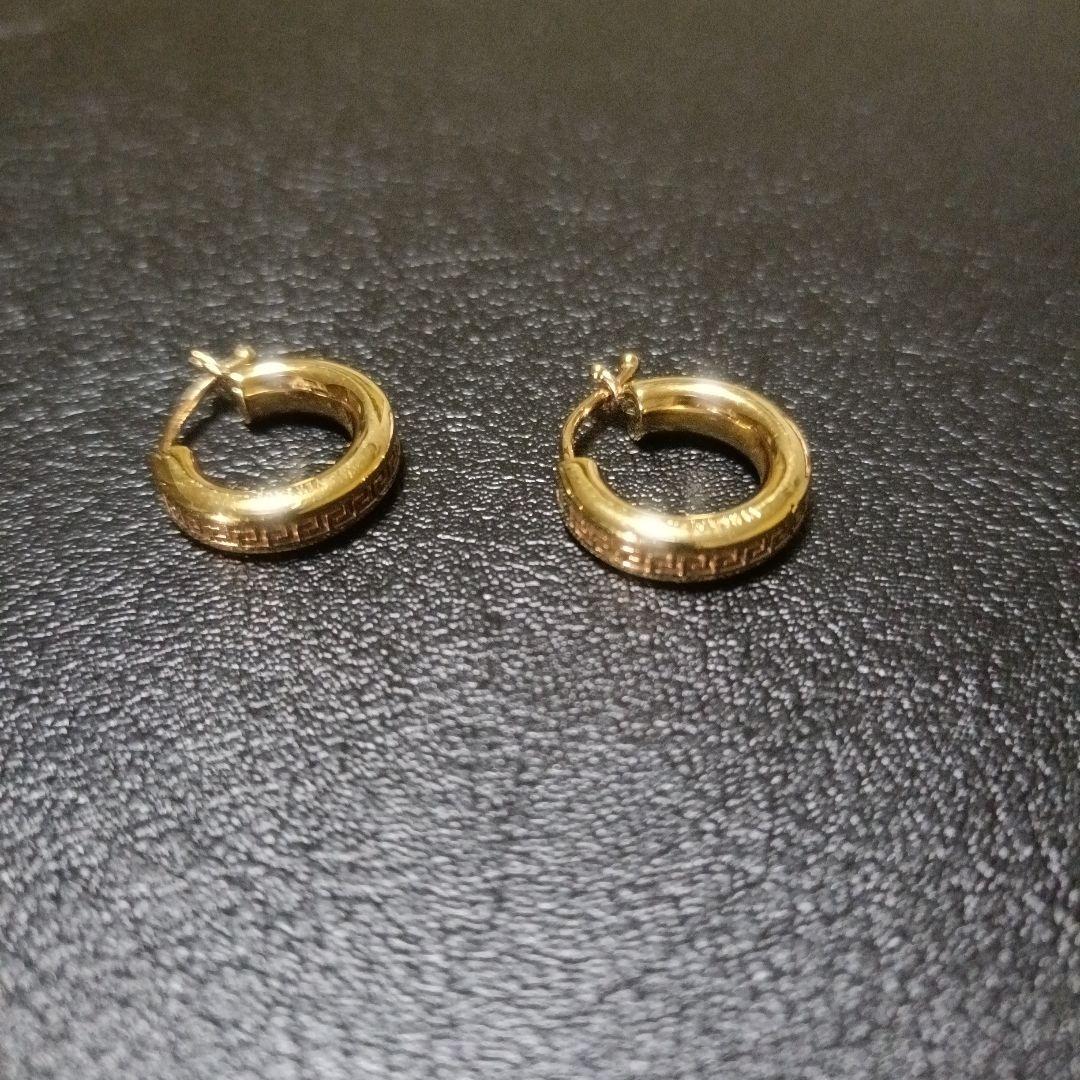 ヴェルサーチアクセサリーメタルゴールドピアス両耳