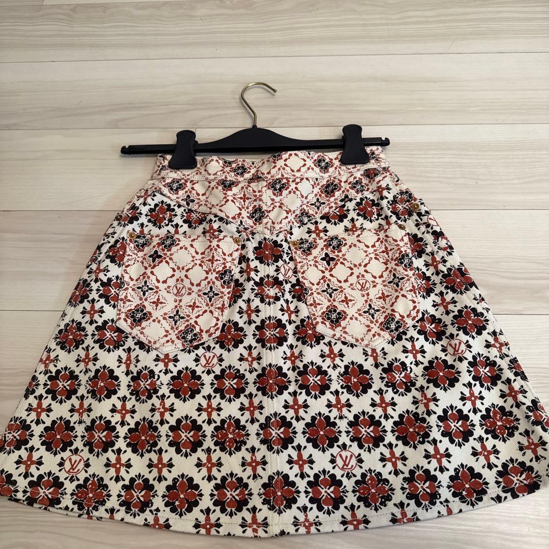 Louis Vuitton 花柄ミニスカート　34サイズ