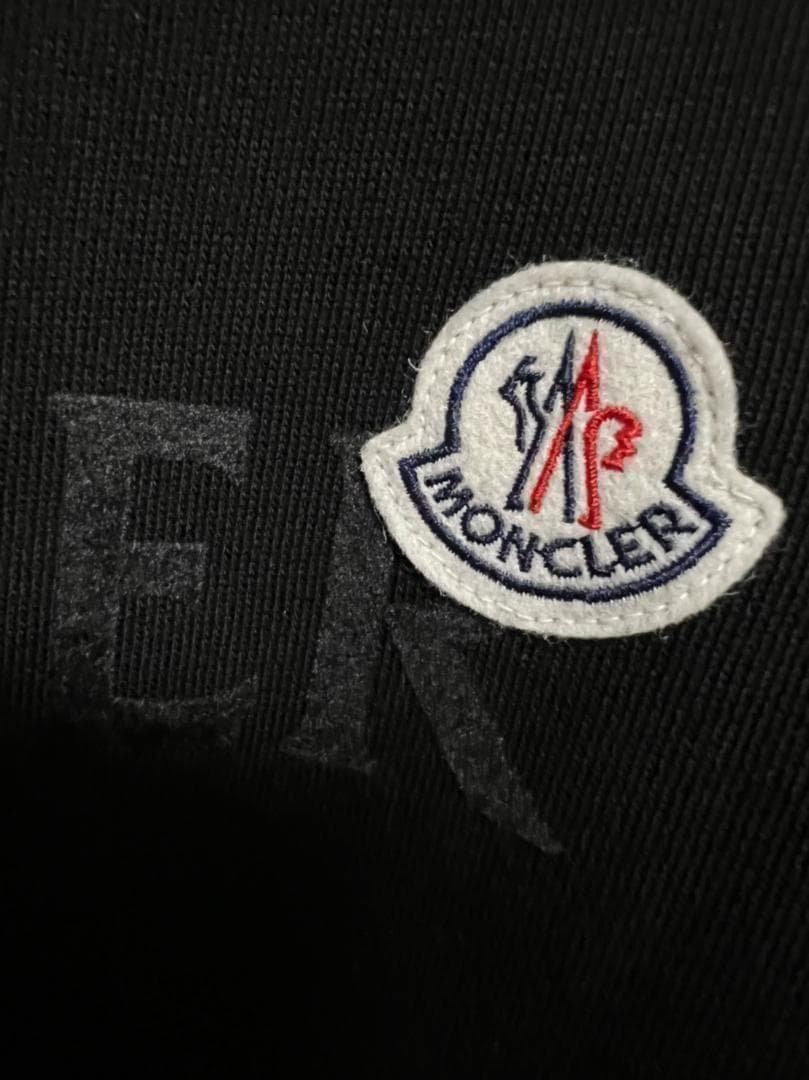 新品未使用☆MONCLER Letteringlogo スウェット M 黒色