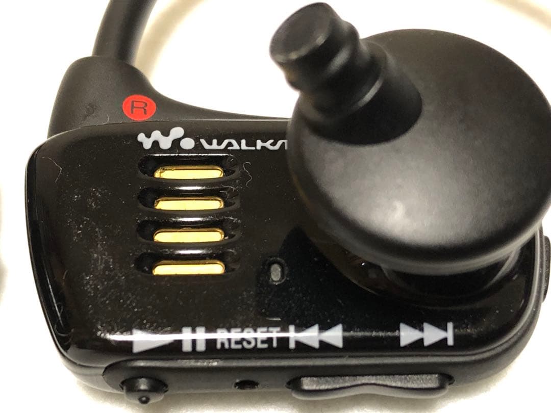 SONYウォークマン NWD-W273 本体と充電器　防水保護