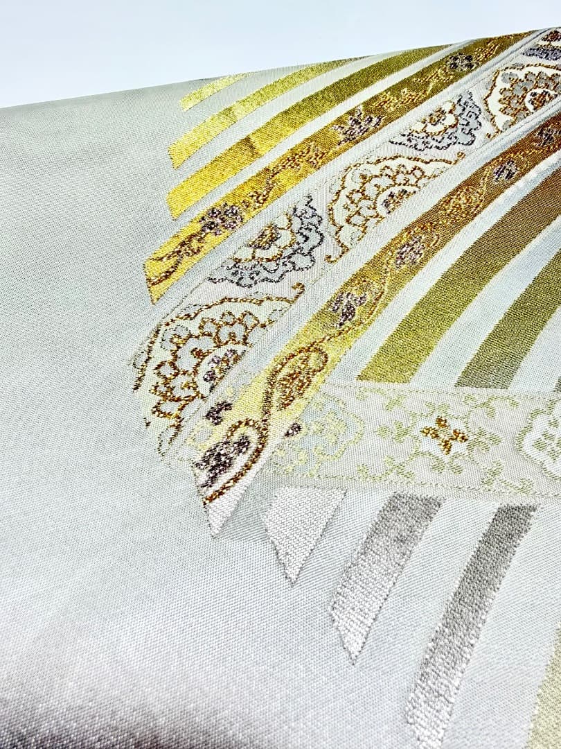 高級 袋帯 正絹 六通柄 グレー ホワイト 献上柄 訪問着 付け下げ 博多織