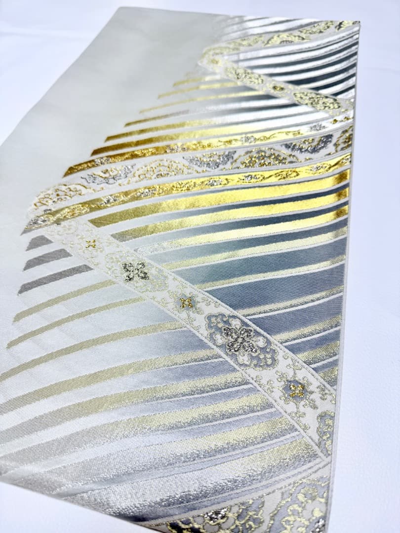 高級 袋帯 正絹 六通柄 グレー ホワイト 献上柄 訪問着 付け下げ 博多織