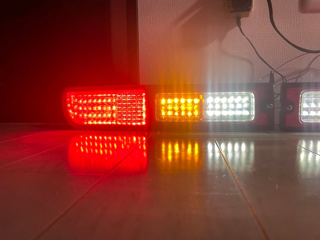 こ*ま様 ハイゼットカーゴ s331v 純正テール　LED加工