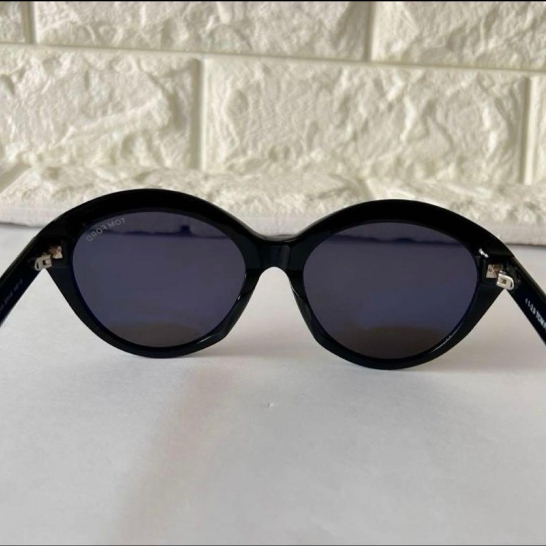i*i様 TOM FORD トムフォードサングラス ブラックMaxine TF7