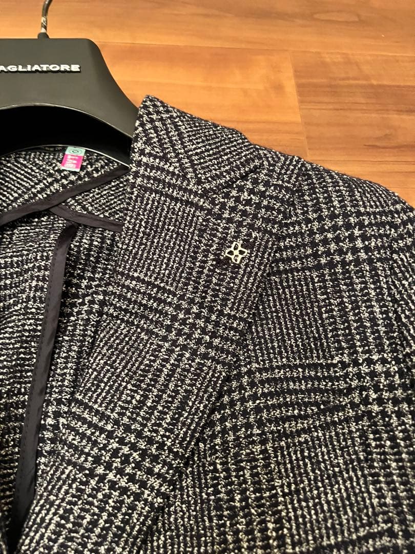 【美品】 TAGLIATORE 秋冬用ジャケット