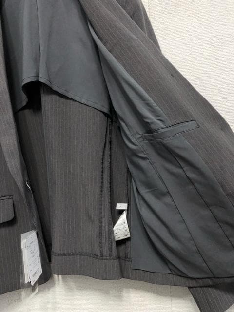 新品☆17号LLグレー系ストライプ♪セミフレアスカートスーツ♪オフィス☆a479