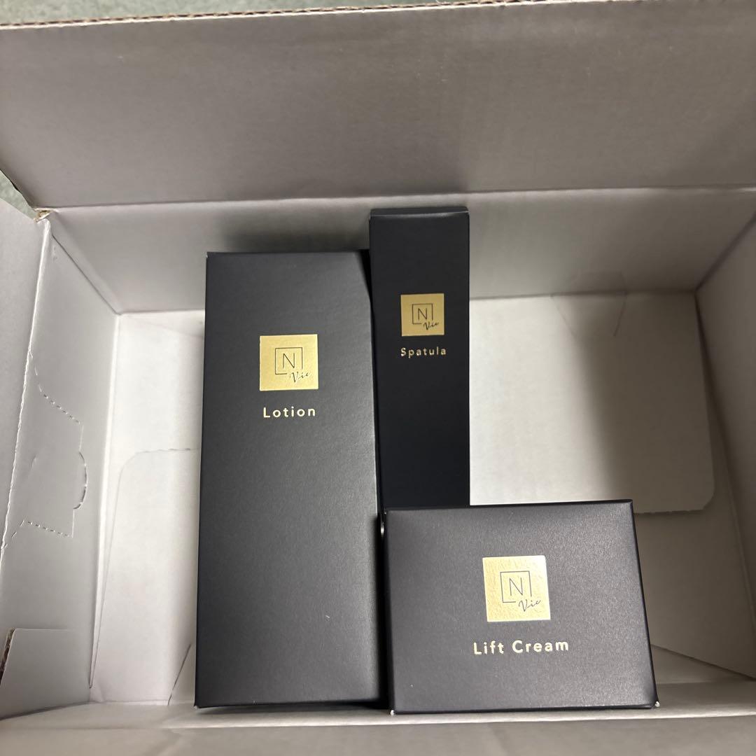 NオーガニックVｉｅ化粧水、リフトクリームセット