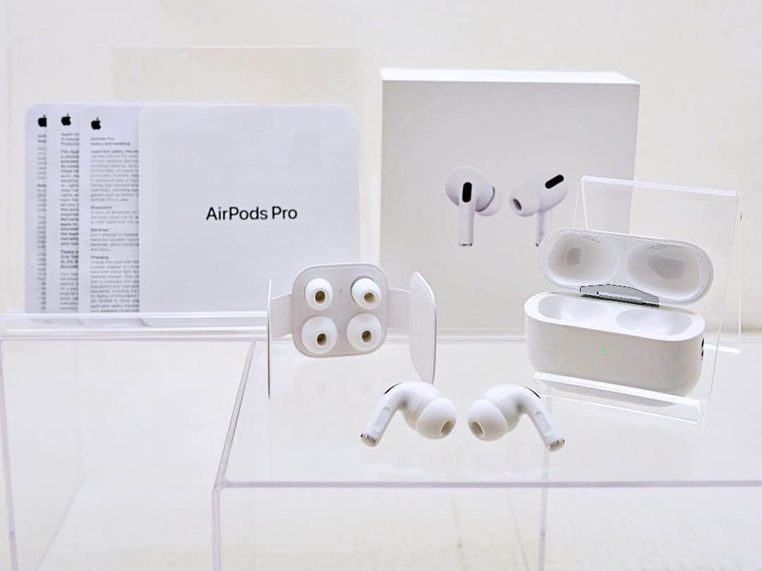 美品　現行品2　Apple AirPods Pro2　第2世代　MTJV3J/A