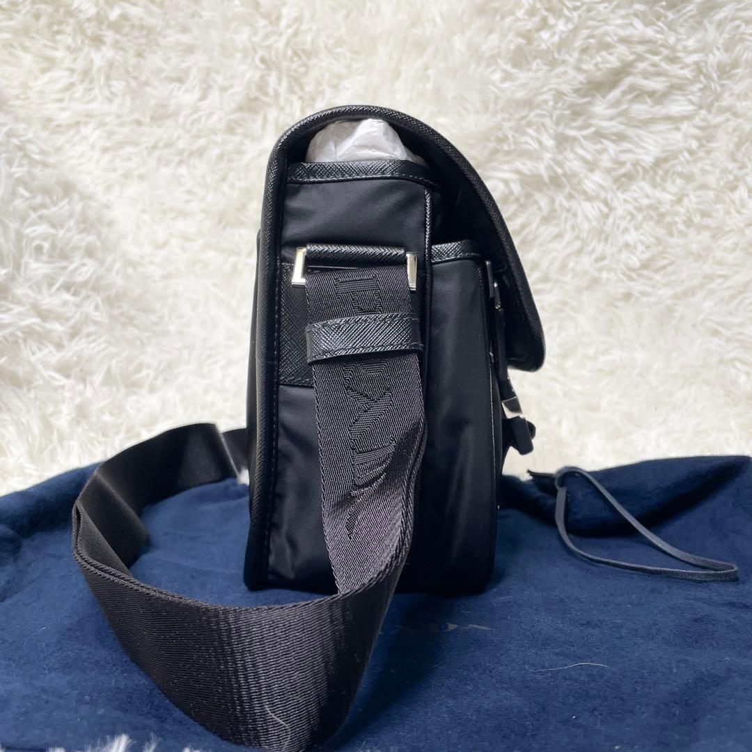 【現行品 未使用】プラダ Re-Nylon xサフィアーノ ショルダーバッグ