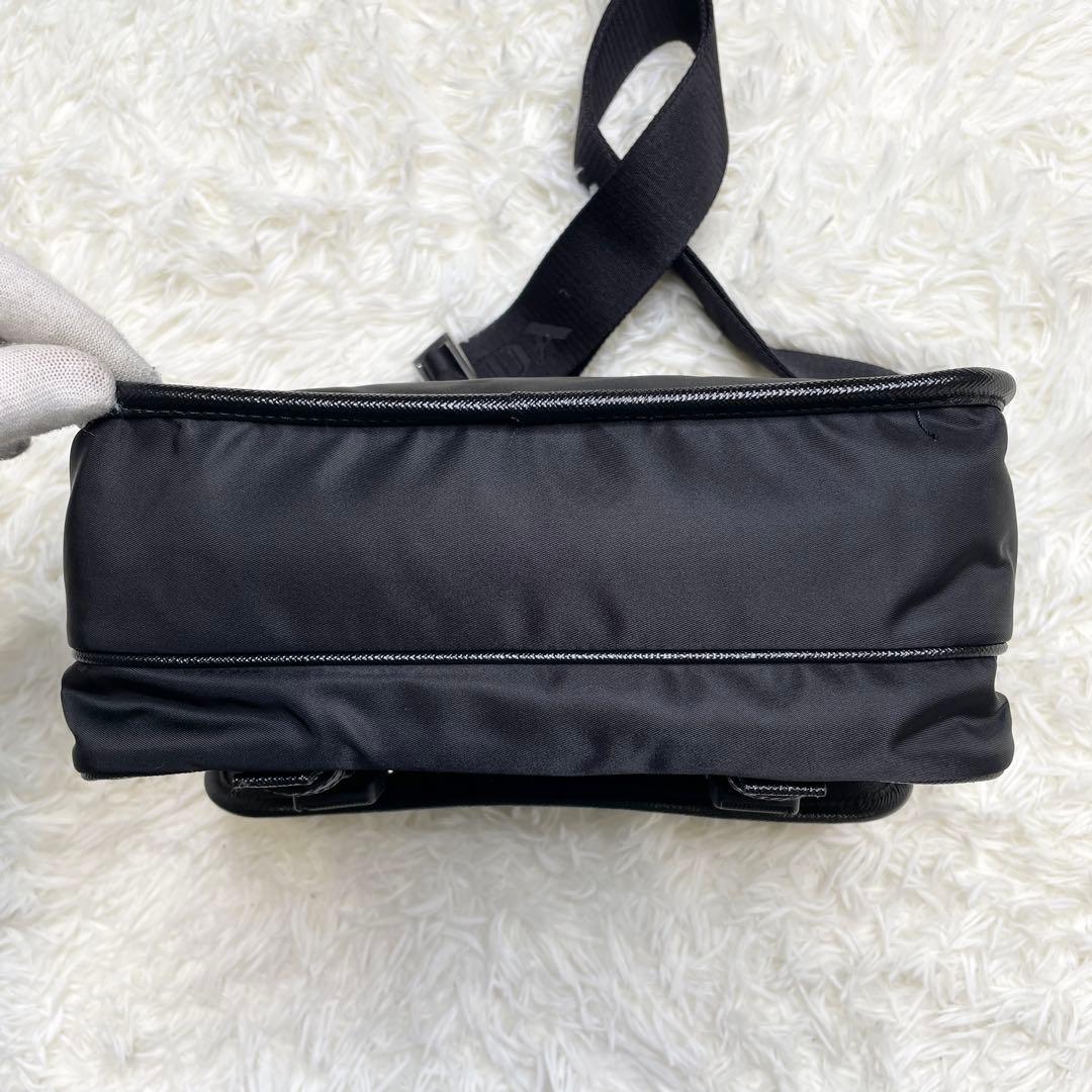 【現行品 未使用】プラダ Re-Nylon xサフィアーノ ショルダーバッグ