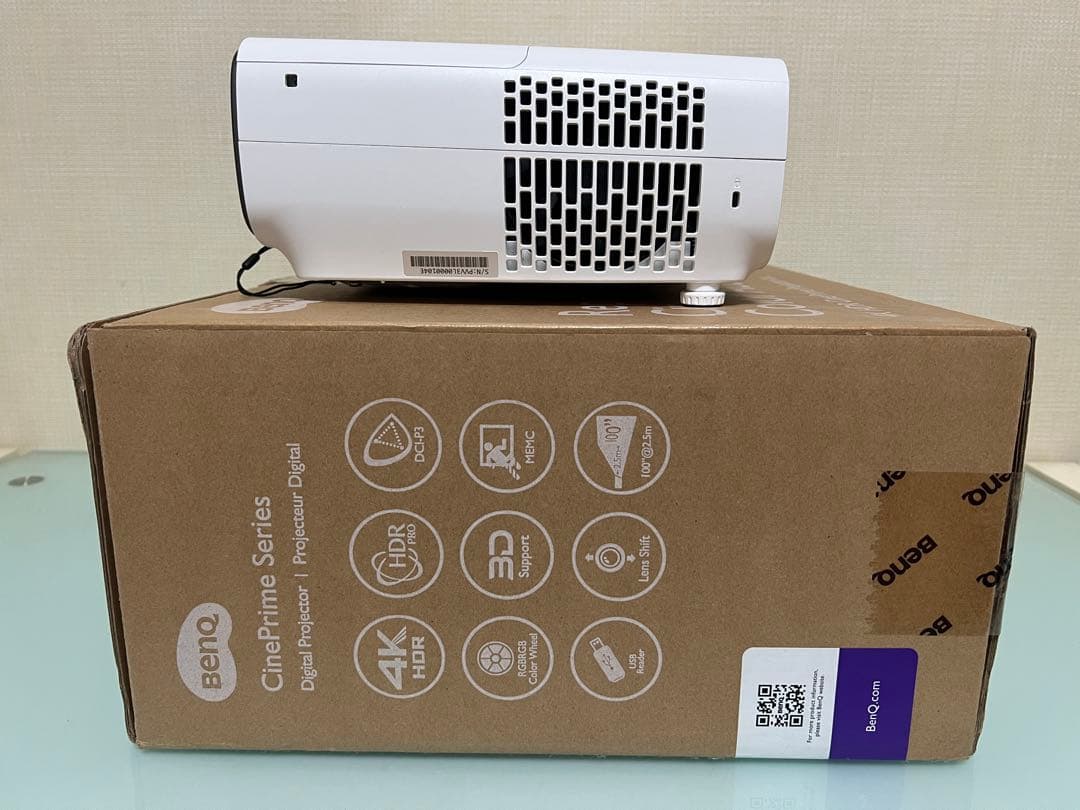 BenQ CinePrime HT3550 4Kプロジェクター本体