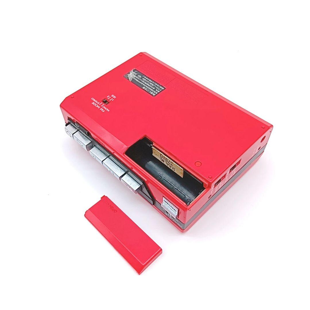 希少品 SONY WM-F85 WALKMAN カセットウォークマン レッド