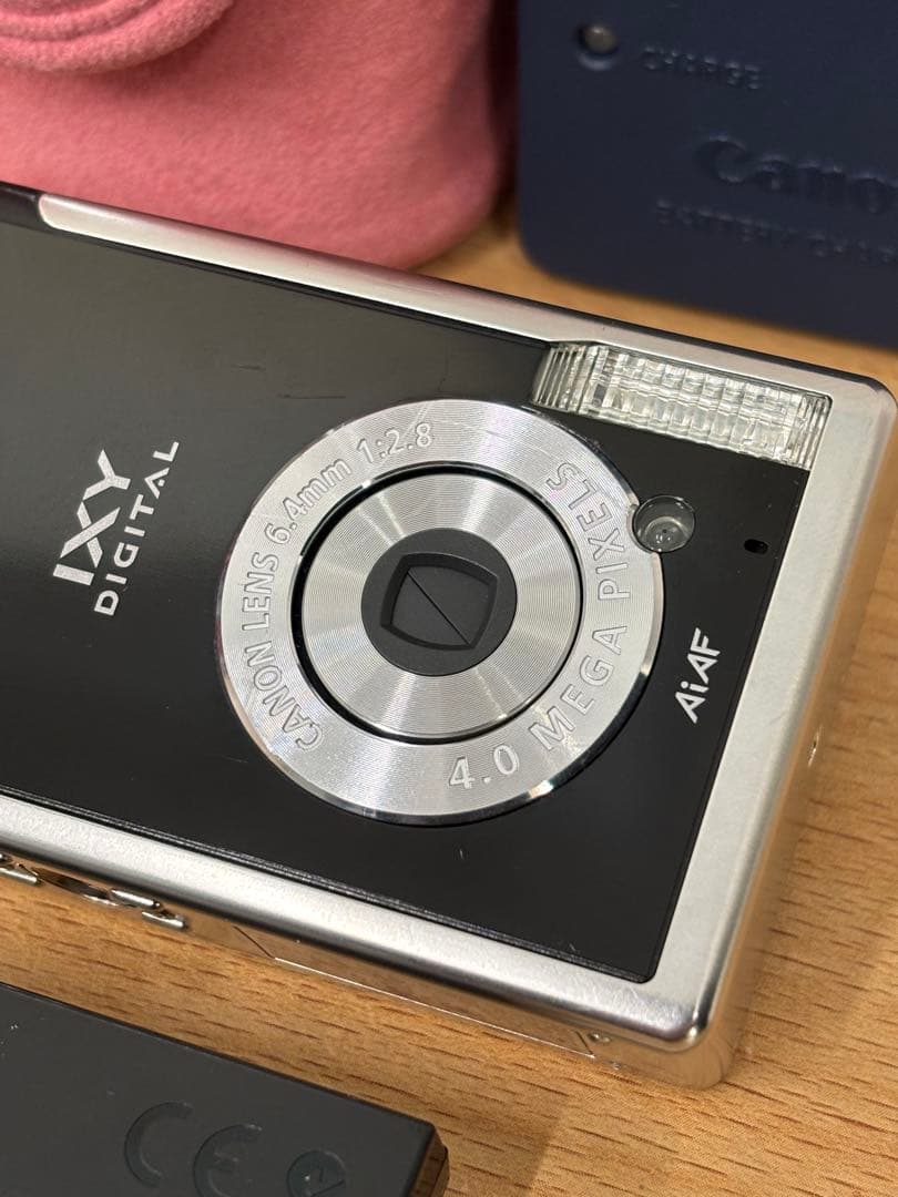 ◆超コンパクトなデジタルカメラ◆キャノン◆IXY DIGITAL L◆