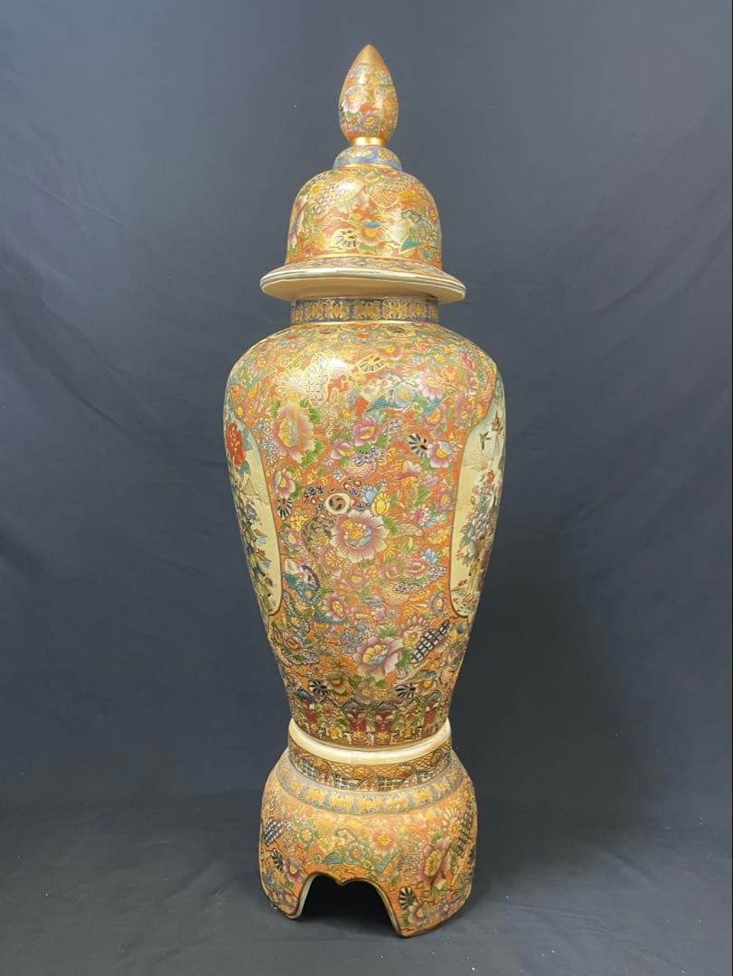 薩摩 特大 沈香壺 花鳥図 高さ約127cm 飾壺 特大花瓶 牡丹 孔雀 金彩