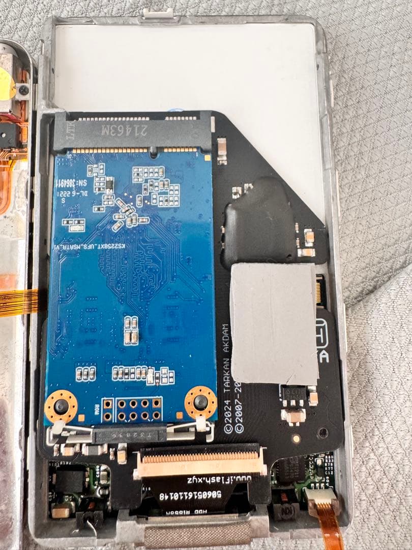 美品 iPod classic 5世代128GB SSD化 電池新品 A1136