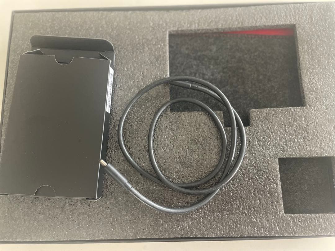 Lenovo ThinkVision モニター