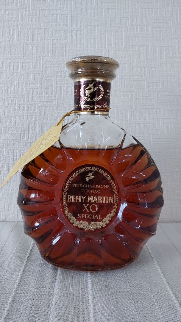猫ちゃん[未開栓] 箱つき REMY MARTIN XO SPECIAL