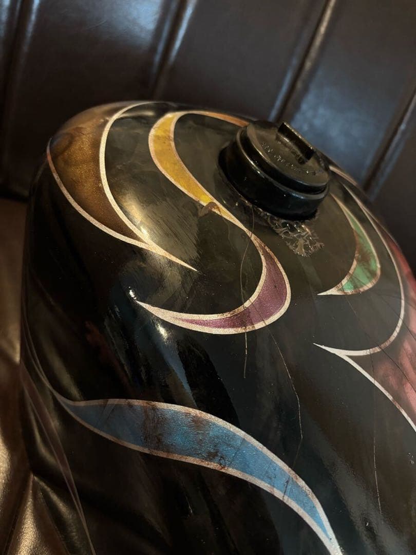 ハーレー　タンク　スポタン　ペイント　エイジング