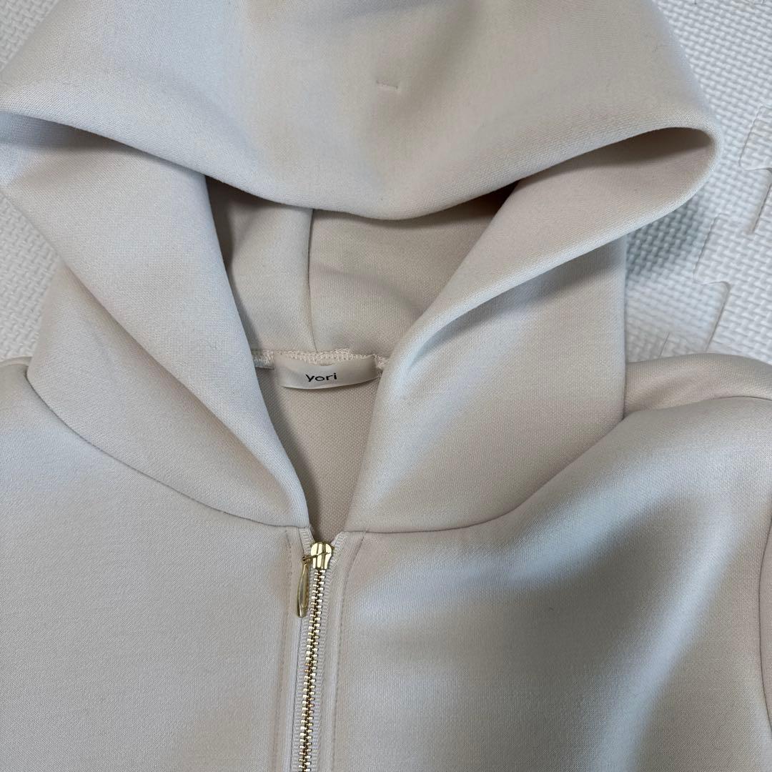 Yori ダンボールティアードパーカー