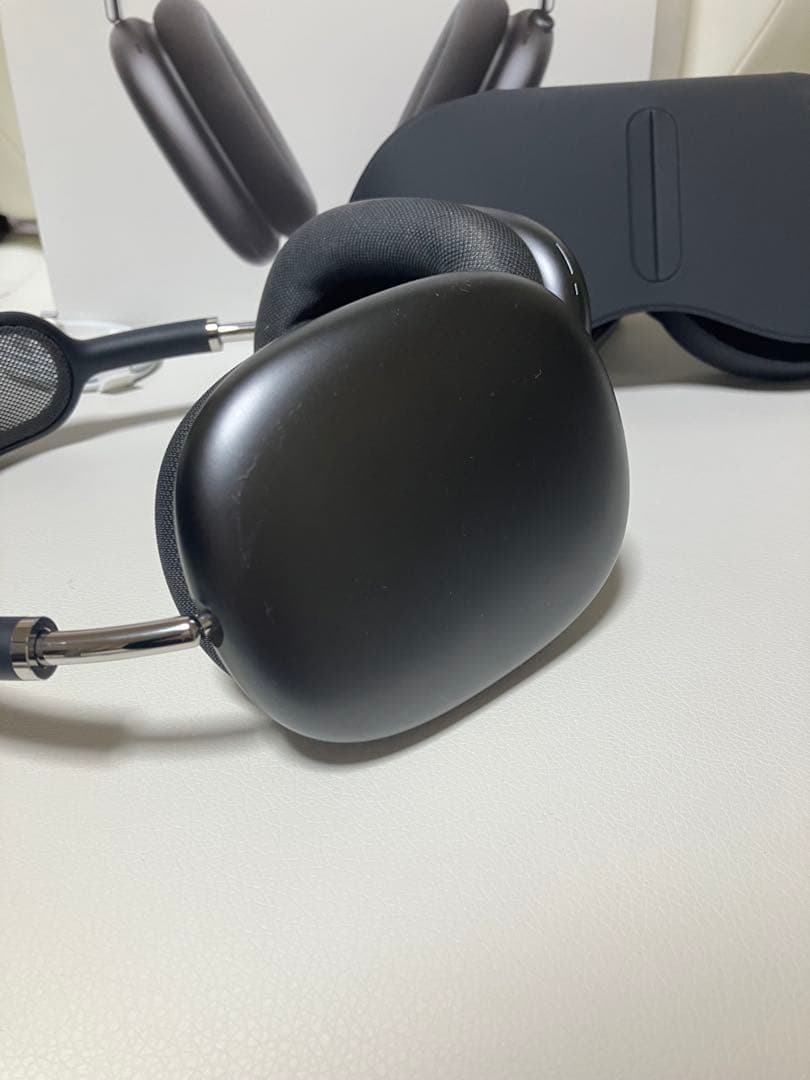 ヘッドホン AirPods Max
