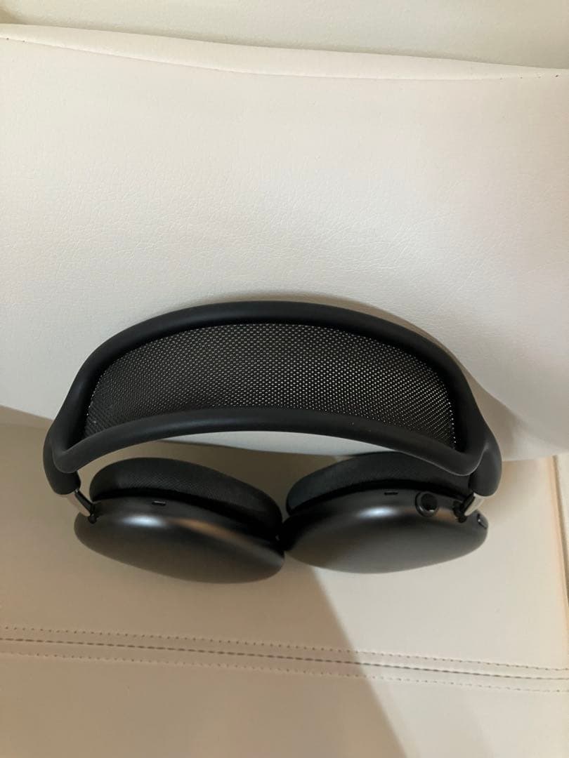 ヘッドホン AirPods Max
