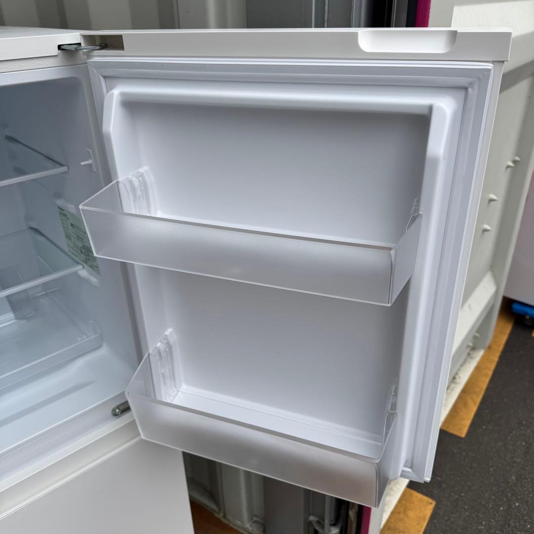 C7427★2024年製★ほぼ新品★パナソニッ冷蔵庫マットホワイト　インバーター