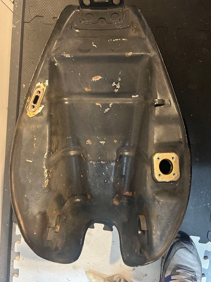 ゼファーχ外装、タンク、サイドカバー、テールカウル