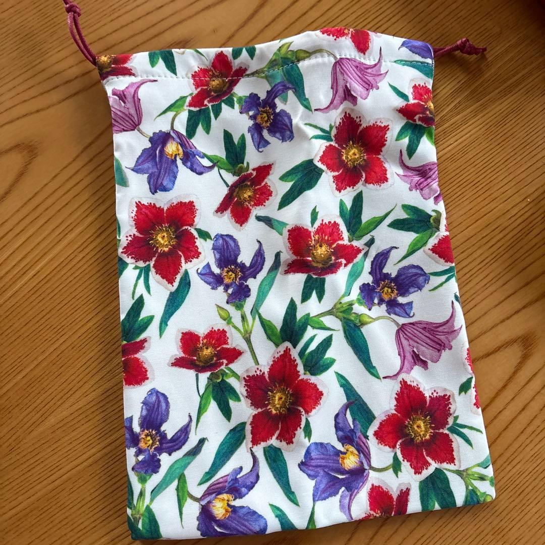 Salvatore Ferragamo サルヴァトーレ フェラガモ 長財布巾着付