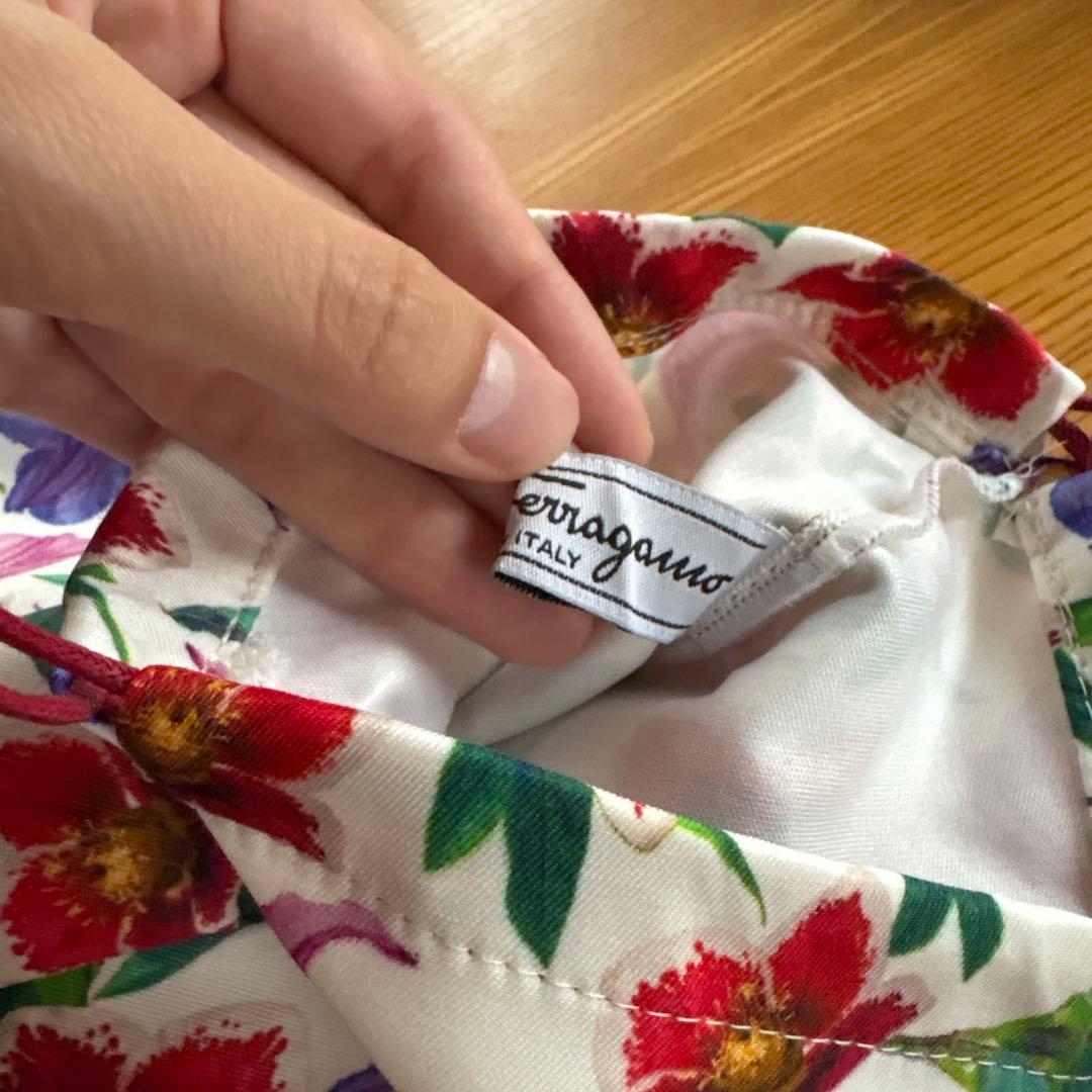 Salvatore Ferragamo サルヴァトーレ フェラガモ 長財布巾着付